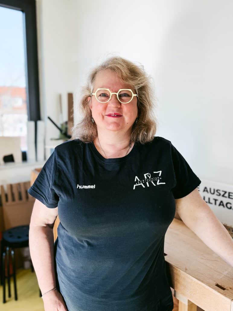 Ergotherapeutin Manuela ARZ Walsorde